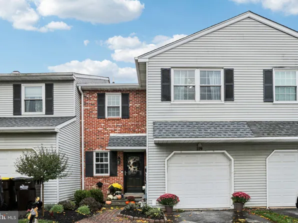 219 Red Haven Dr, North Wales, PA 19454