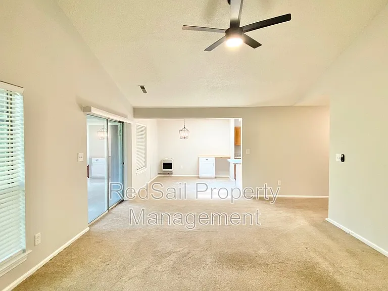 5310 Gardner Ct — Photo 4