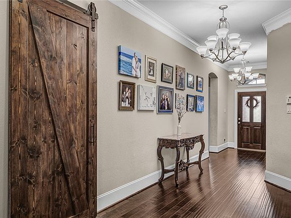 4th image of 2603 Hailes Ct