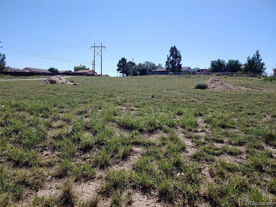 1st image of 1030 S Sweetwater Dr
