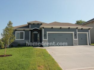 4252 SW Stoney Brook Dr, Lees Summit, MO 64082