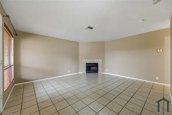 501 W Yukon Dr #4 — Photo 5