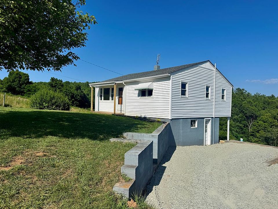 1st image of 1579 Tower Rd