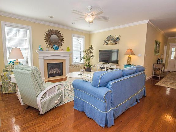 4th image of 12527 Whispering Woods Dr