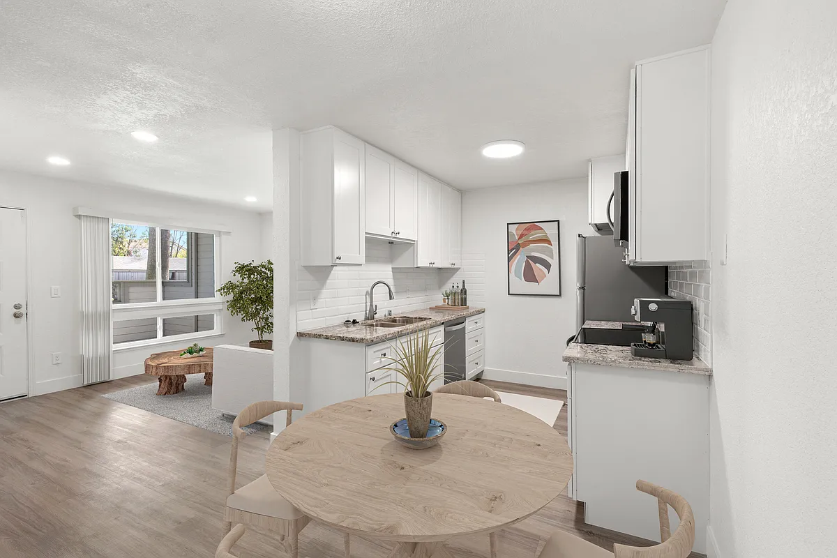 Building Photo - The Huntley Apartments