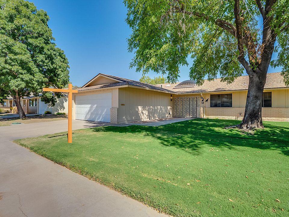 1st image of 10624 W El Capitan Cir