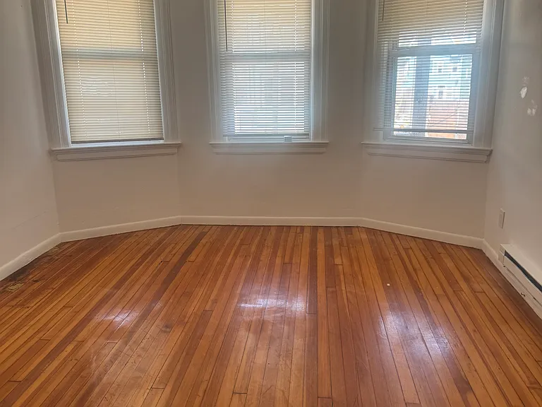22 Franklin Ter #1 — Photo 2