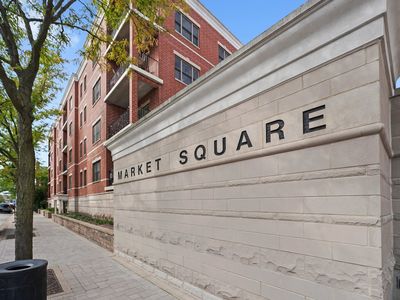 210 N Addison Ave Unit 303, Elmhurst, IL, 60126