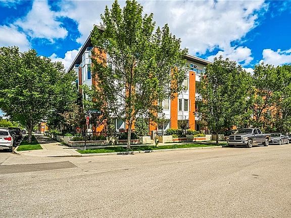 3rd image of 830 Centre Ave NE #407