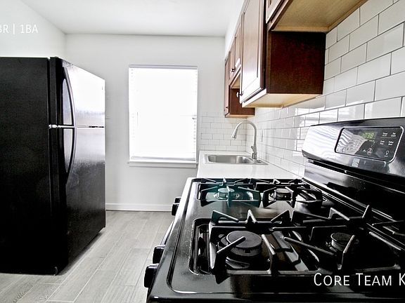 5th image of 4128 Roanoke Pkwy #1040-1