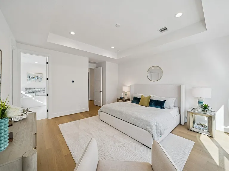1405 W 21st St #A — Photo 15