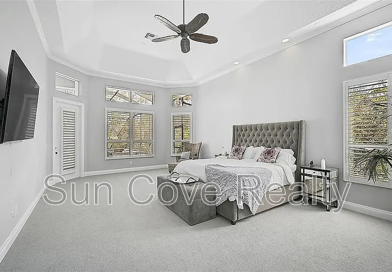 854 Macewen Dr — Photo 19