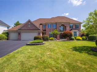 15 Brunson Way, Penfield, NY 14526