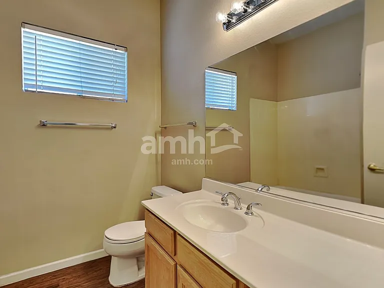 10235 W Missouri Ave — Photo 17