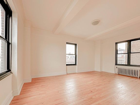 4th image of 166 2nd Ave APT 7I