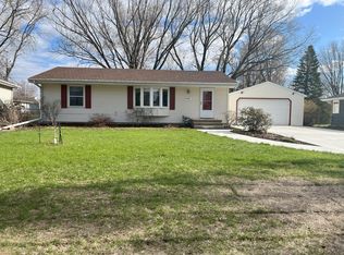 1992 Glenpaul Ave, Saint Paul, MN 55112
