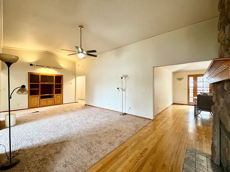 721 William Ct — Photo 11