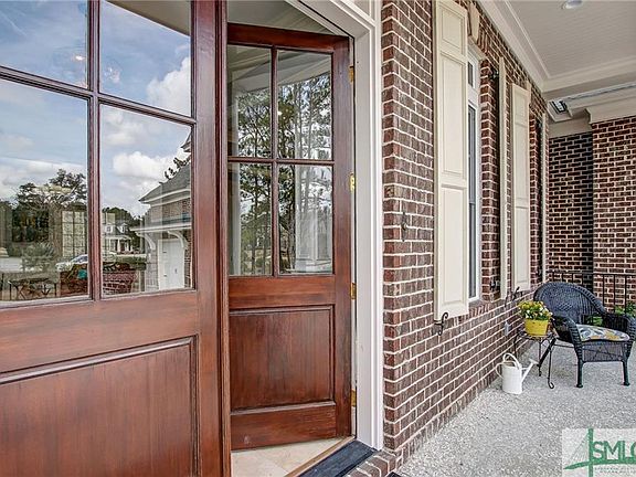 3rd image of 333 Spanton Cres