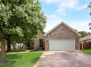 1401 Park Palisades Dr, Corinth, TX 76210