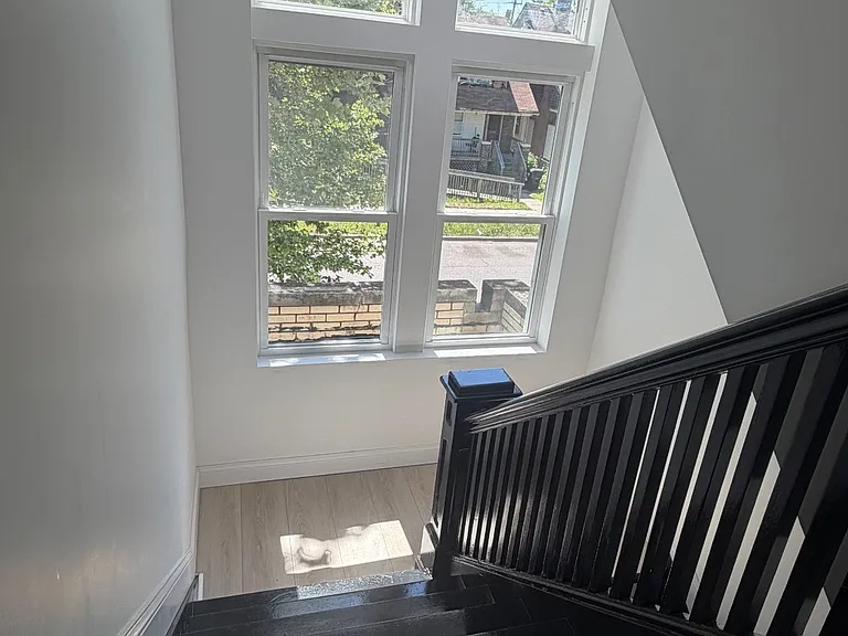 1140 Ashland St #2 — Photo 17