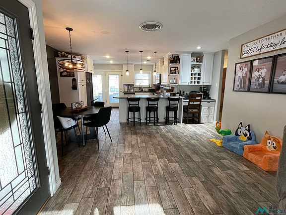4th image of 2508 N Charlcia Blvd