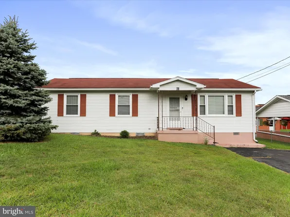 60 Elm St, Harpers Ferry, WV 25425