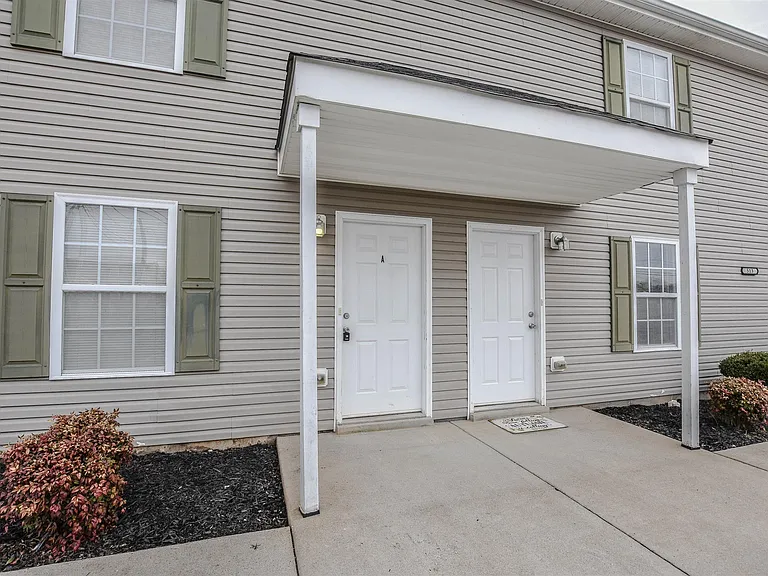 513 Patriot Park Ct #A — Photo 2