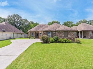 29113 Honeysuckle Ln, Livingston, LA 70754