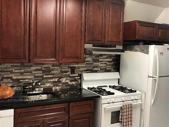 2nd image of 313 N Oaks Blvd #313