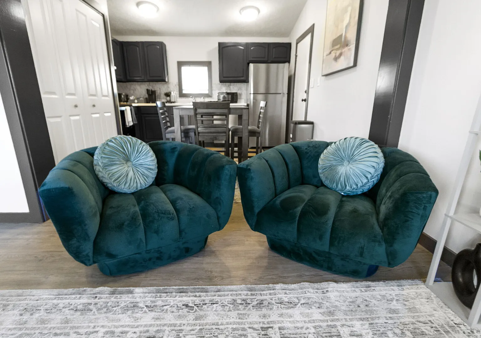 Cozy Living — Photo 3