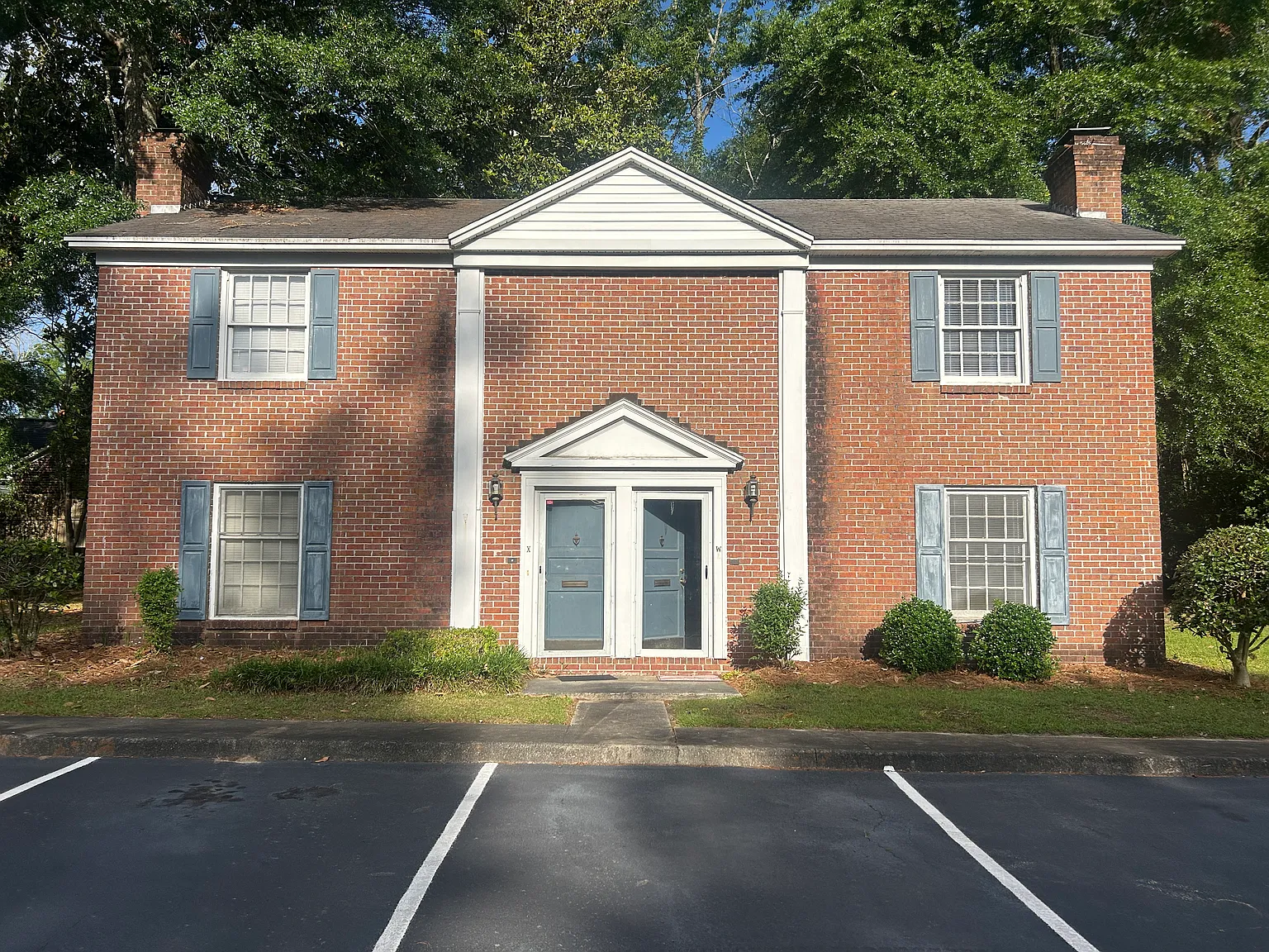 2 bed, 1.5 bath, 1100 sqft, $1,100 — Photo 1