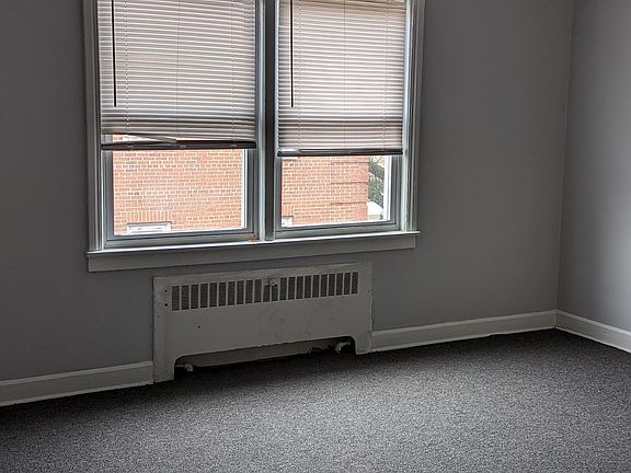 3rd image of 4218 S Michigan Ave #3