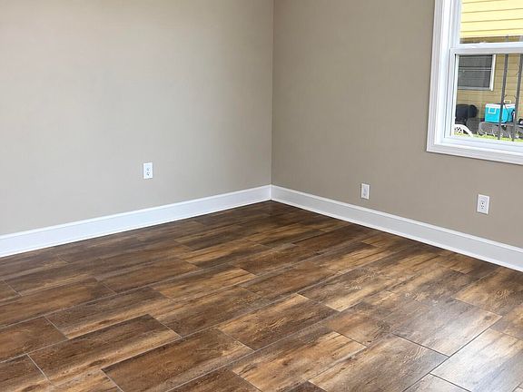 3rd image of 439 Anderson Blvd