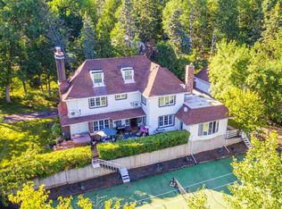 3301 E 1st St, Duluth, MN 55804