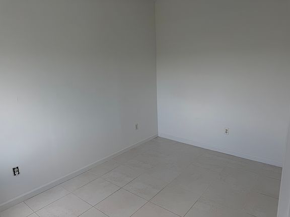 5th image of 9007 Riverside Pl #2
