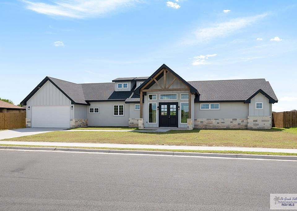 1st image of 610 Red Oak Ave