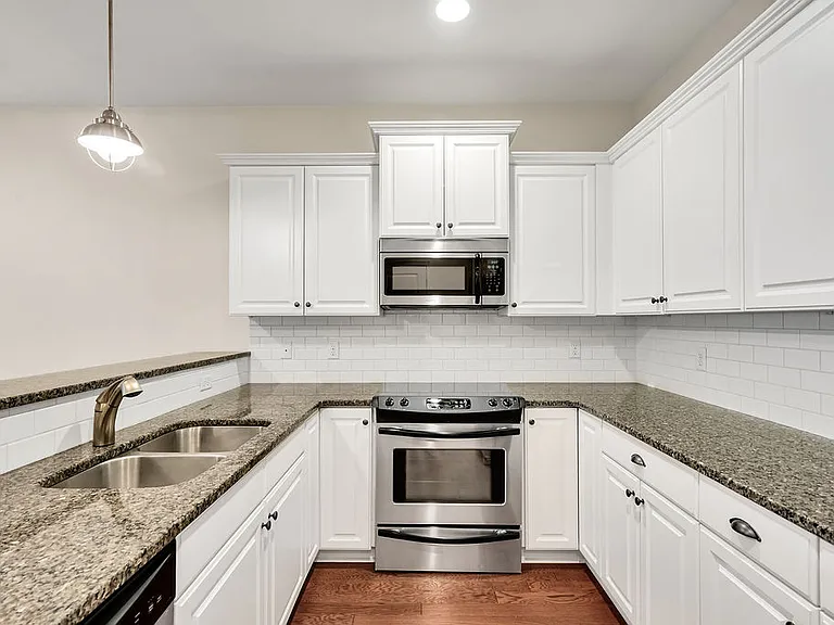 1221 Inman Park Ln #1221 — Photo 3