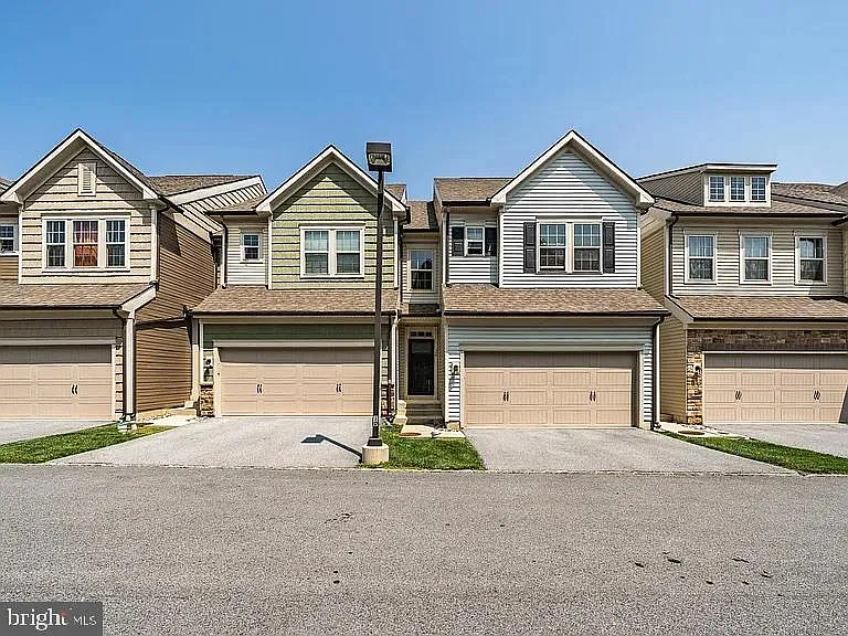 26 Eagle Ln