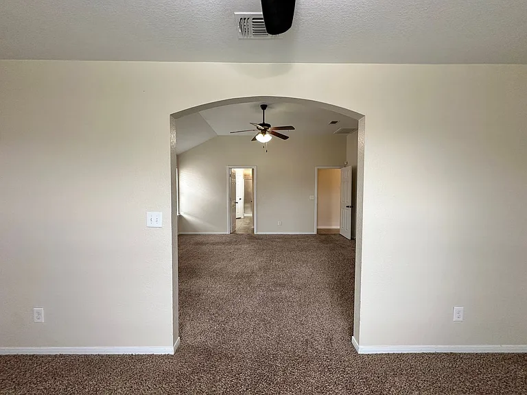 6710 Alvin Dr — Photo 24