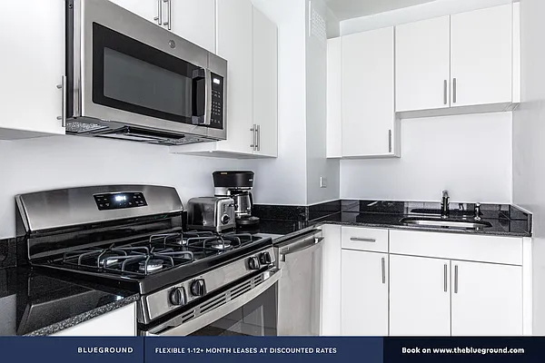 Rented by The Blueground | media 89