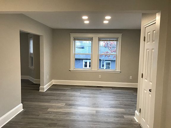 5th image of 248 Pearl St #0