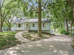 15904 Richmond Ave, Belton, MO 64012