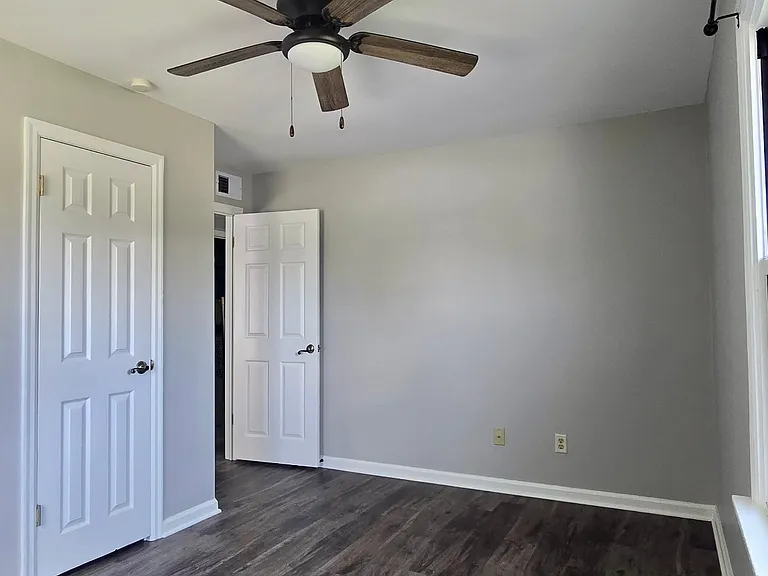 2156 Maxwell Ave — Photo 12