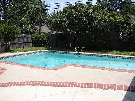 2nd image of 6800 Corona Dr