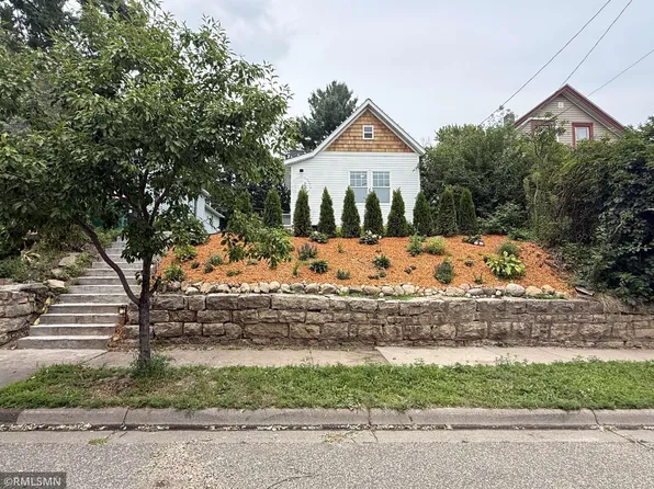 610 Wilkins St W, Stillwater, MN 55082