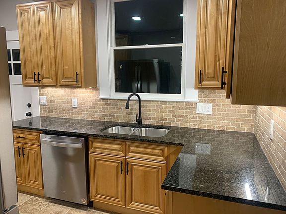 4th image of 34-36 W California Ave #Dd1431550