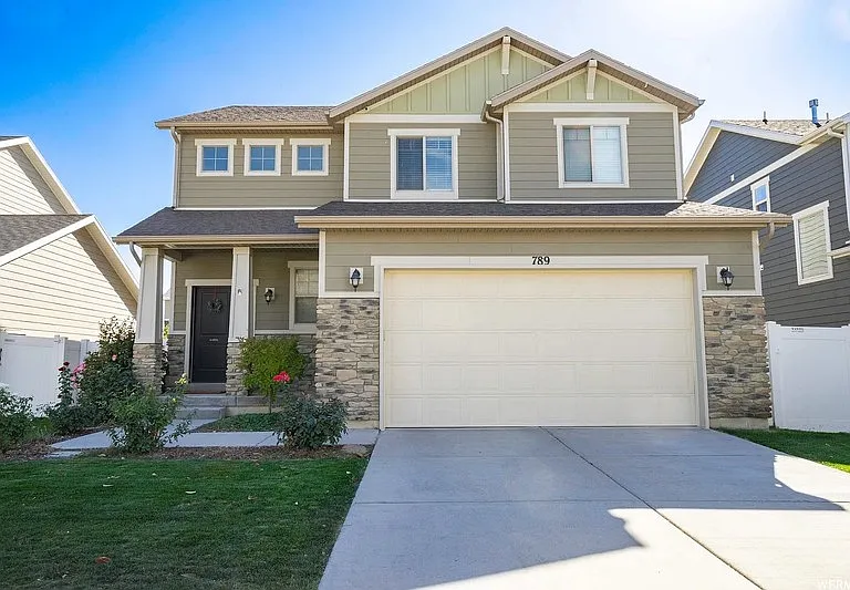 789 W Star Spangled Dr — Photo 1