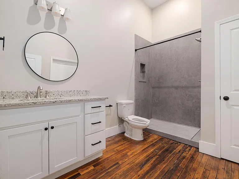 204 W State Of Franklin Rd #202 — Photo 9