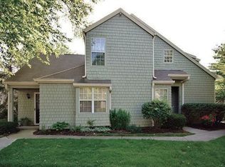 7716 Harbour Isle, Indianapolis, IN