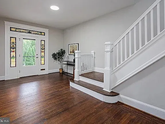 5603 Merville Ave — Photo 27